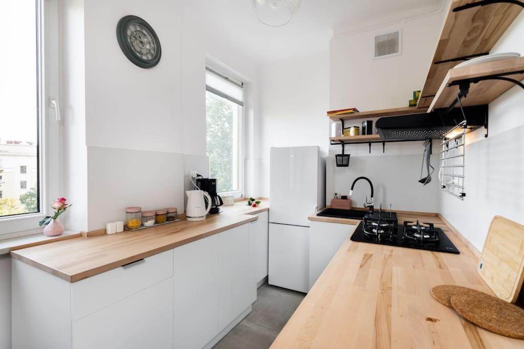 Ciche Studio, Blisko Metra Politechnika, Parking Apartment Варшава Екстериор снимка